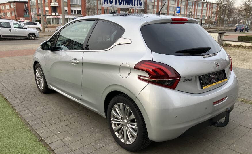 PEUGEOT 208 -AUTOMAAT- VERKOCHT