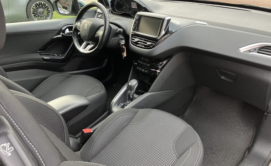 PEUGEOT 208 -AUTOMAAT- VERKOCHT