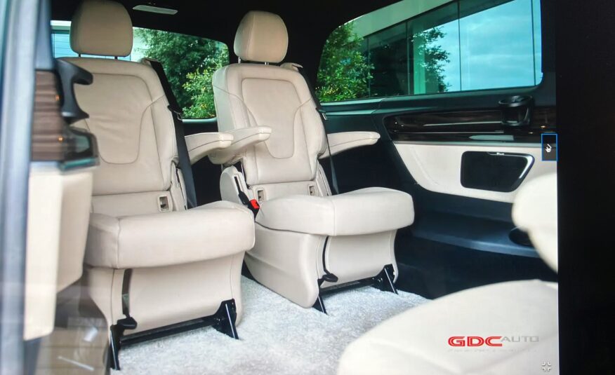 MERCEDES V 250 AMG_LINE-EXCLUSIVE -VELE OPTIES-34.000 KM-TOPSTAAT