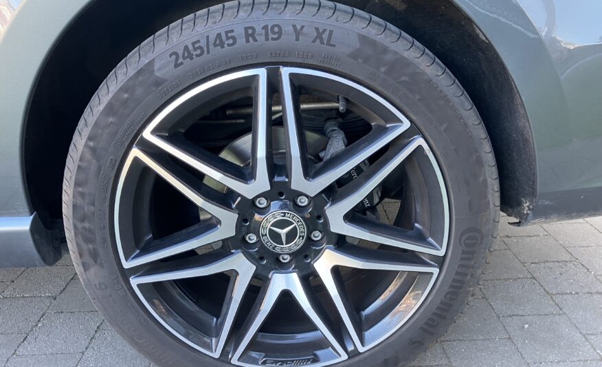 MERCEDES V 250 AMG_LINE-EXCLUSIVE -VELE OPTIES-34.000 KM-TOPSTAAT