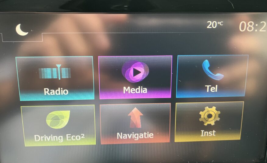 RENAULT CLIO -BREAK- BENZINE-1200-VELE OPTIES-TOPSTAAT